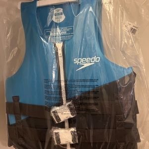 Adult Speedo Life Vest. UNISEX